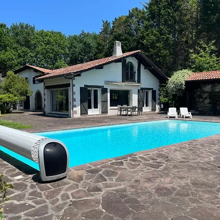 Magnifique Basque Avec Piscine